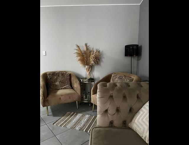 2 BEDROOM TOWNHOUSE FOR SALE IN NORTON'S HOME ESTATE